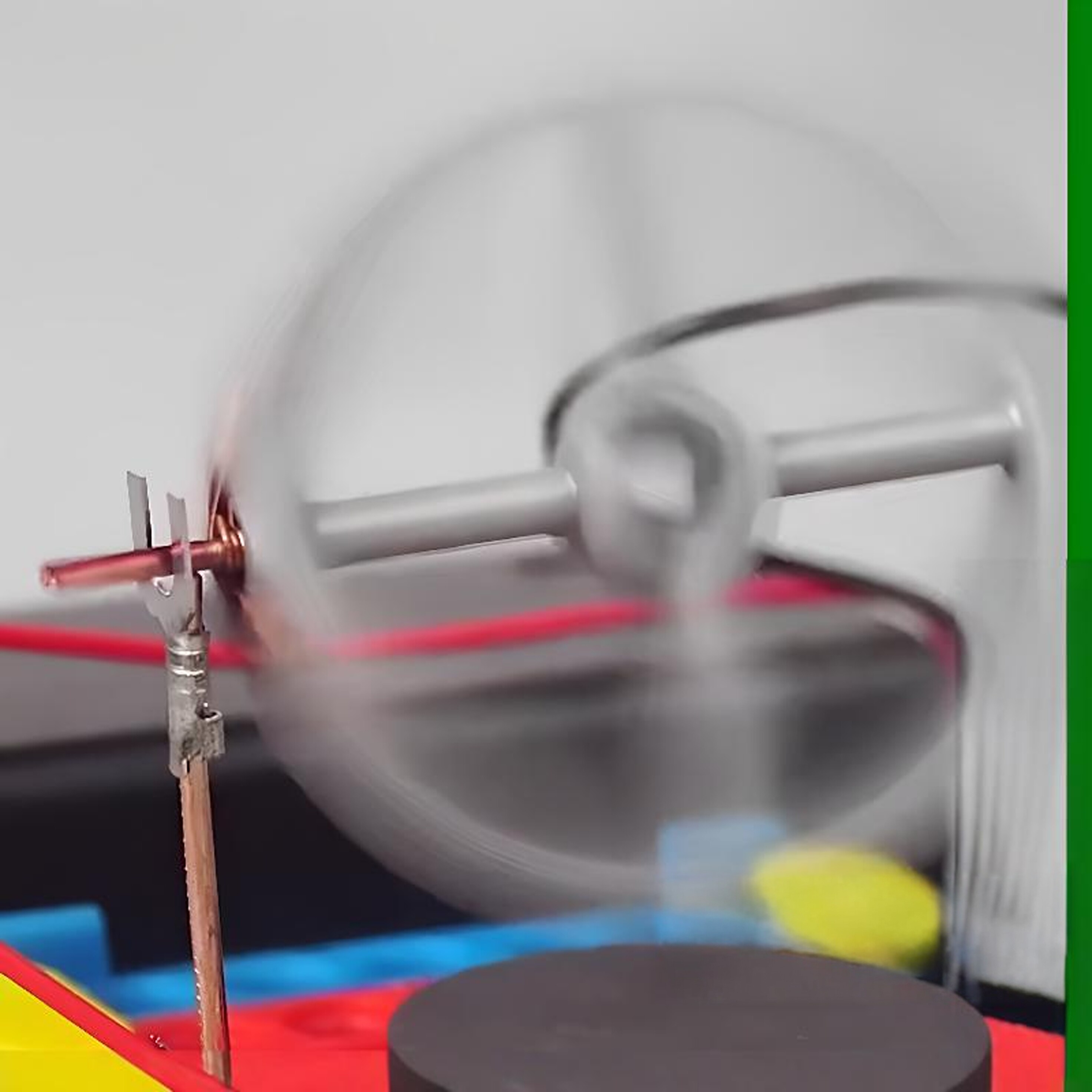 DIY Electromagnetic Motor Expe - огляд і ціна Science And Hobby